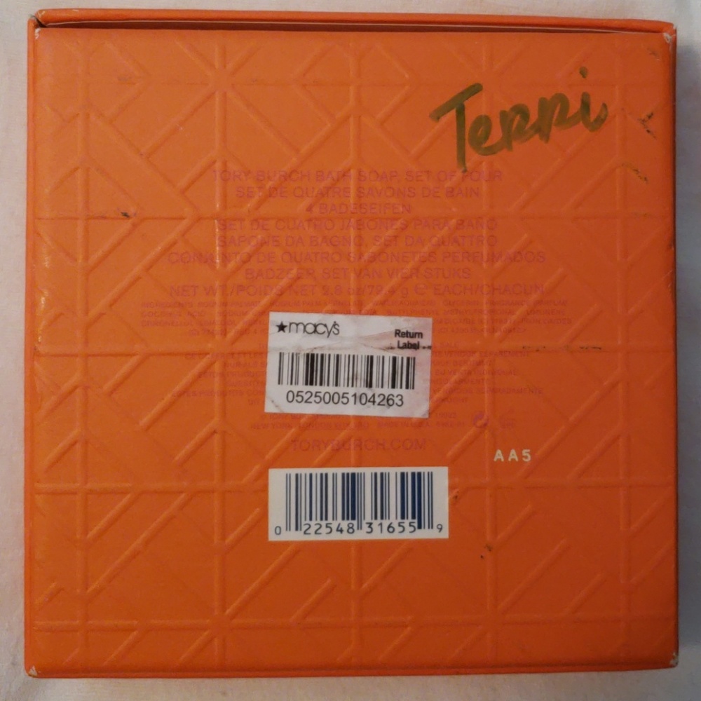 Tory Burch Soap Set - Picture 4 of 4